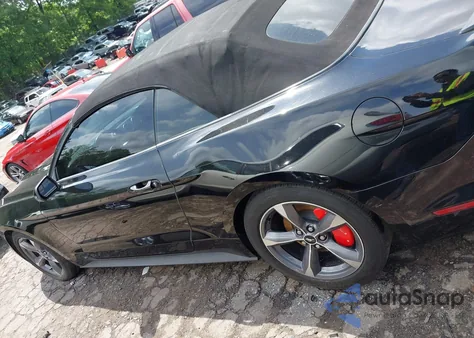 2015 Ford Mustang V6 z USA, uszkodzony, nr VIN 1FATP8EM0F5330497